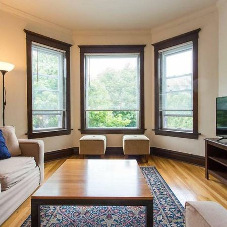 Wrigley Oasis! Steps From The Field! - 3Bd 1Ba Daire Chicago Dış mekan fotoğraf